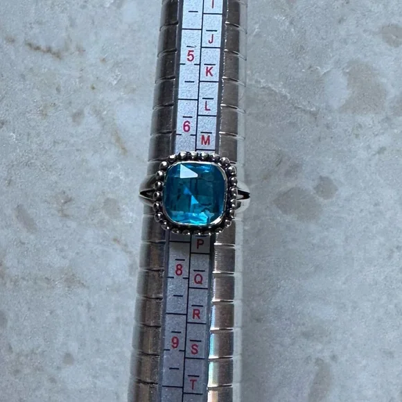 NWOT Sundance Sea Court Ring, Blue Topaz, Sterling Silver